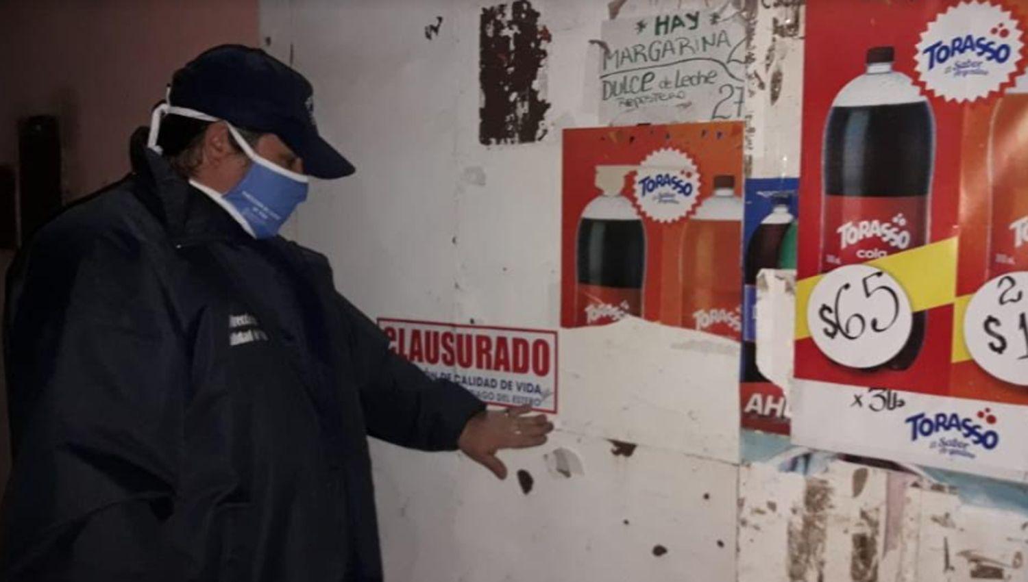 La Municipalidad clausuroacute despensas y un depoacutesito por no respetar el protocolo