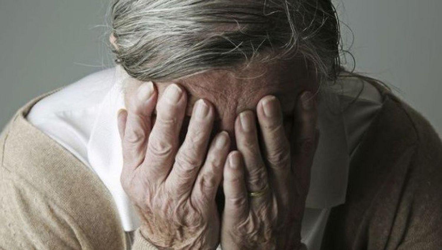 Los delincuentes engañan haciéndose pasar por familiares o amigos