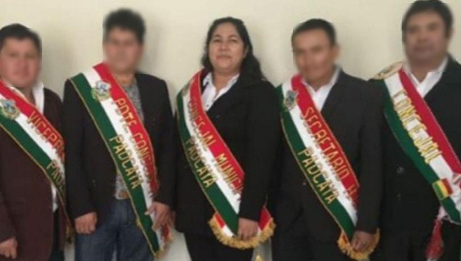 VIDEO E IMAacuteGENES  Una concejal de Bolivia cobra el IFE en Salta