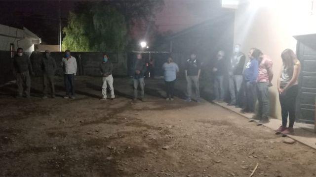 Detienen a 15 personas que participan de fiestas clandestinas y un partido de fuacutetbol