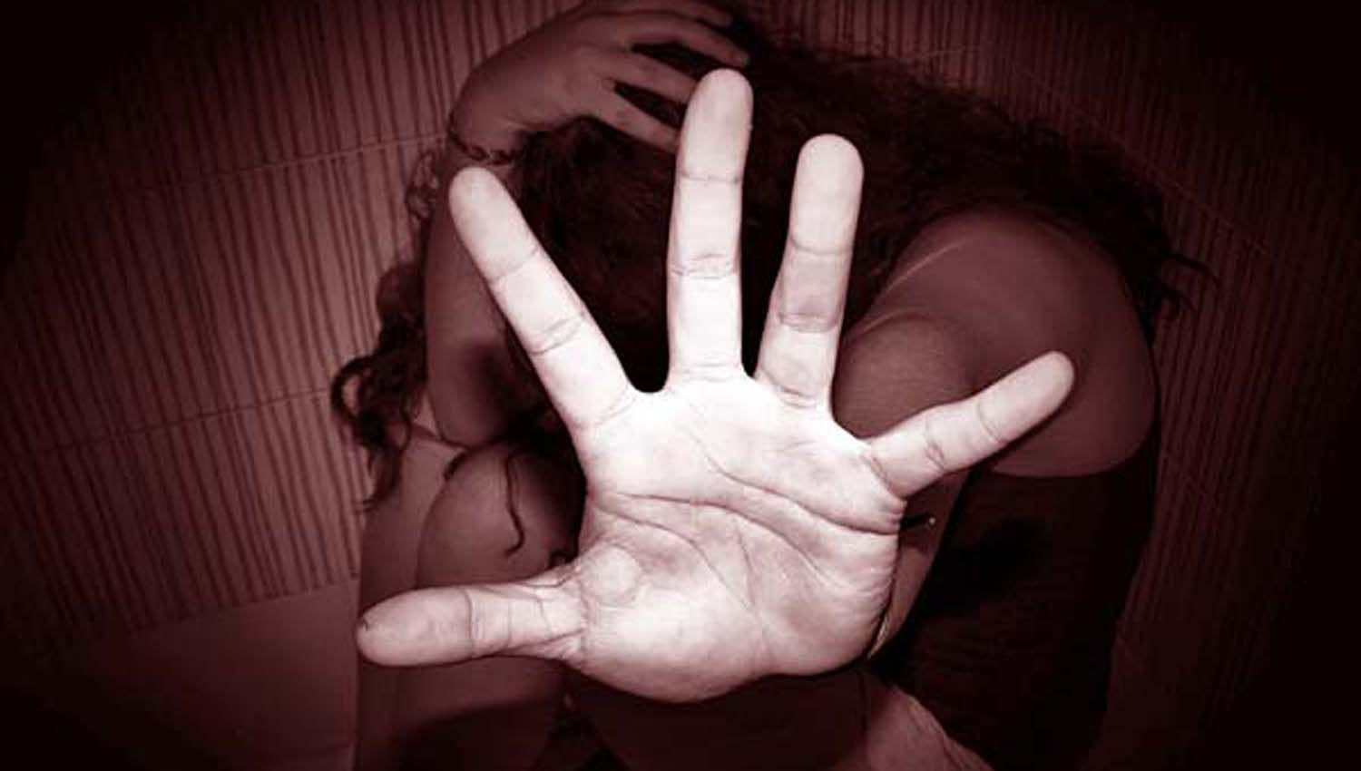 Salvaje sujeto terminoacute detenido tras secuestrar y violar a su novia durante 6 diacuteas