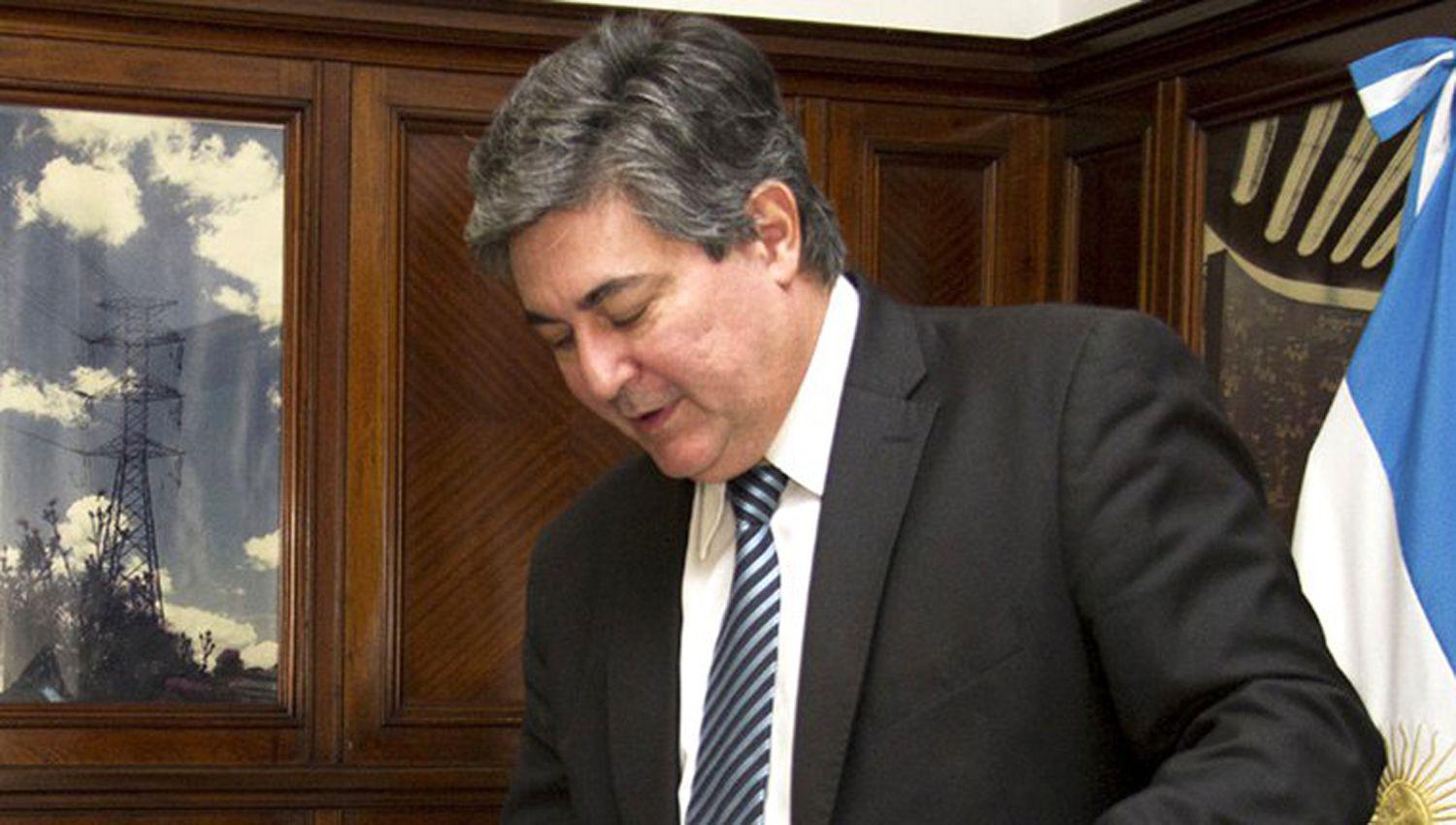 Renuncioacute Sergio Lanziani secretario de Energiacutea de la Nacioacuten