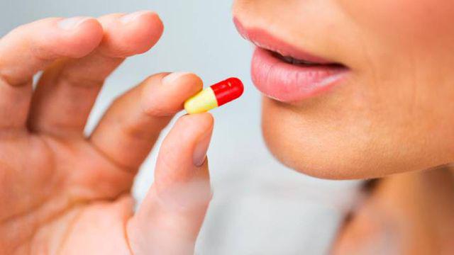 El uso inadecuado de los antibioacuteticos uno de los problemas maacutes comunes que surgen de la autoprescripcioacuten