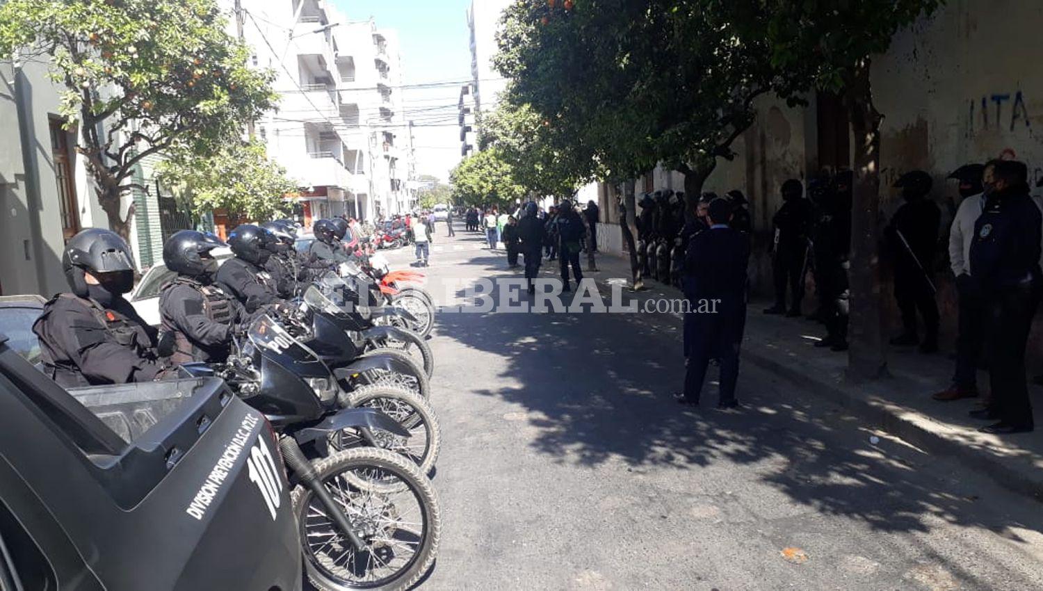 Tensioacuten en UTA por nuevo reclamo de los choferes