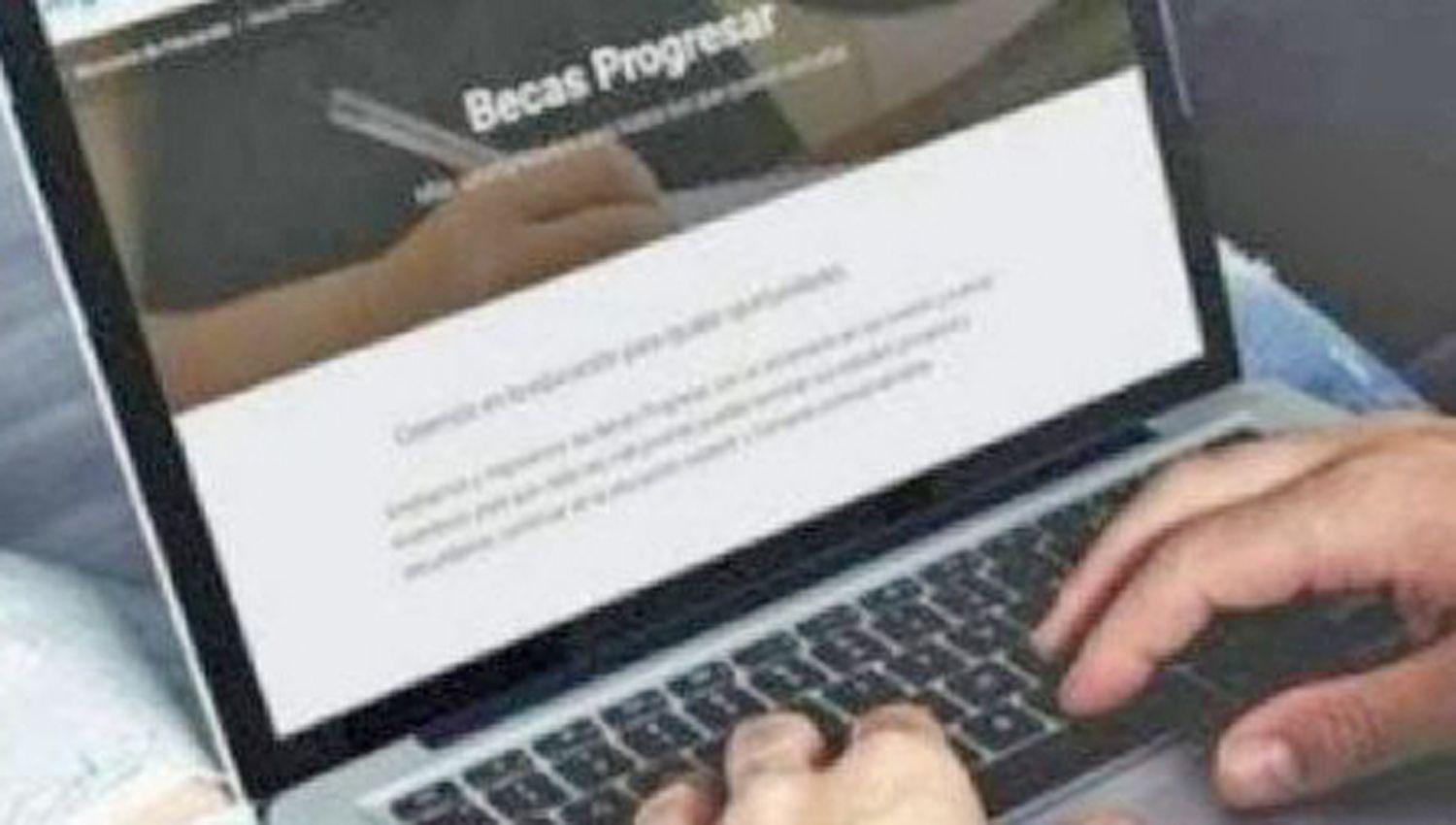 A través de esta beca los jóvenes tienen la posibilidad de
terminar sus estudios académicos