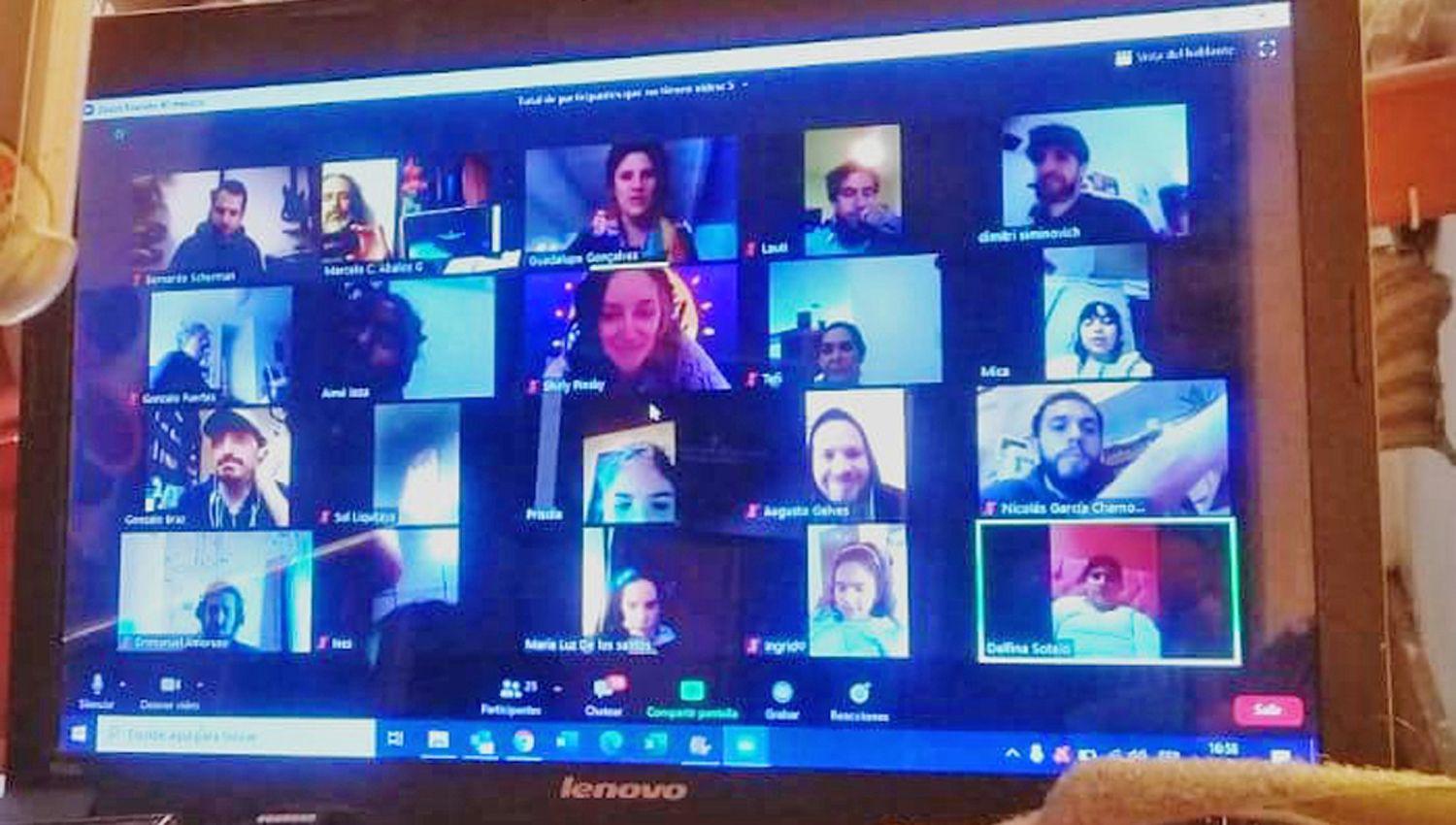 Gabriel Cano y Diego Ch�vez compartieron con talleristas de Buenos Aires Córdoba Jujuy Formosa y Tucum�n