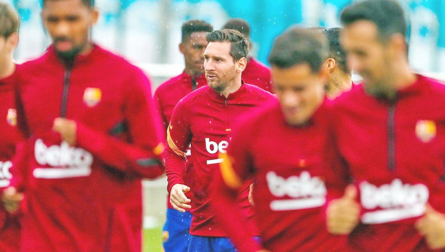 Messi se reencontró con la mayoría de sus compañeros y cumplió su primera pr�ctica grupal