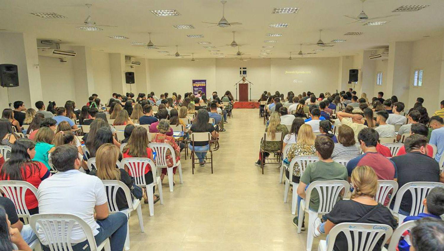 Debido a la situación sanitaria en esta ocasión el curso para el ingreso se realizar de manera virtual (foto de archivo)