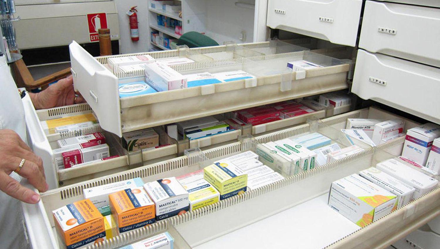 Abarcan antihipertensivos ansiolíticos tratamiento de hormonas antifebriles y antibióticos entre otros