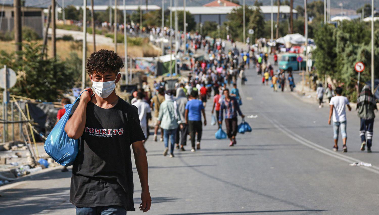 Grecia reubicoacute a migrantes con 174 casos de coronavirus