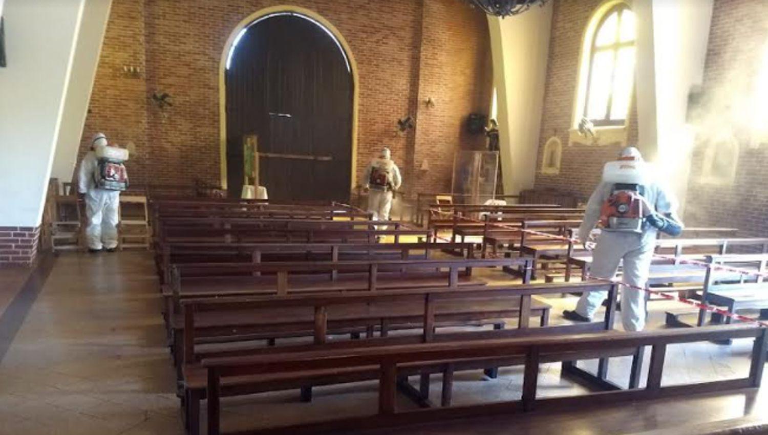 La Direccioacuten de Calidad de Vida de la Capital trabajoacute en la sanitizacioacuten de edificios por la pandemia