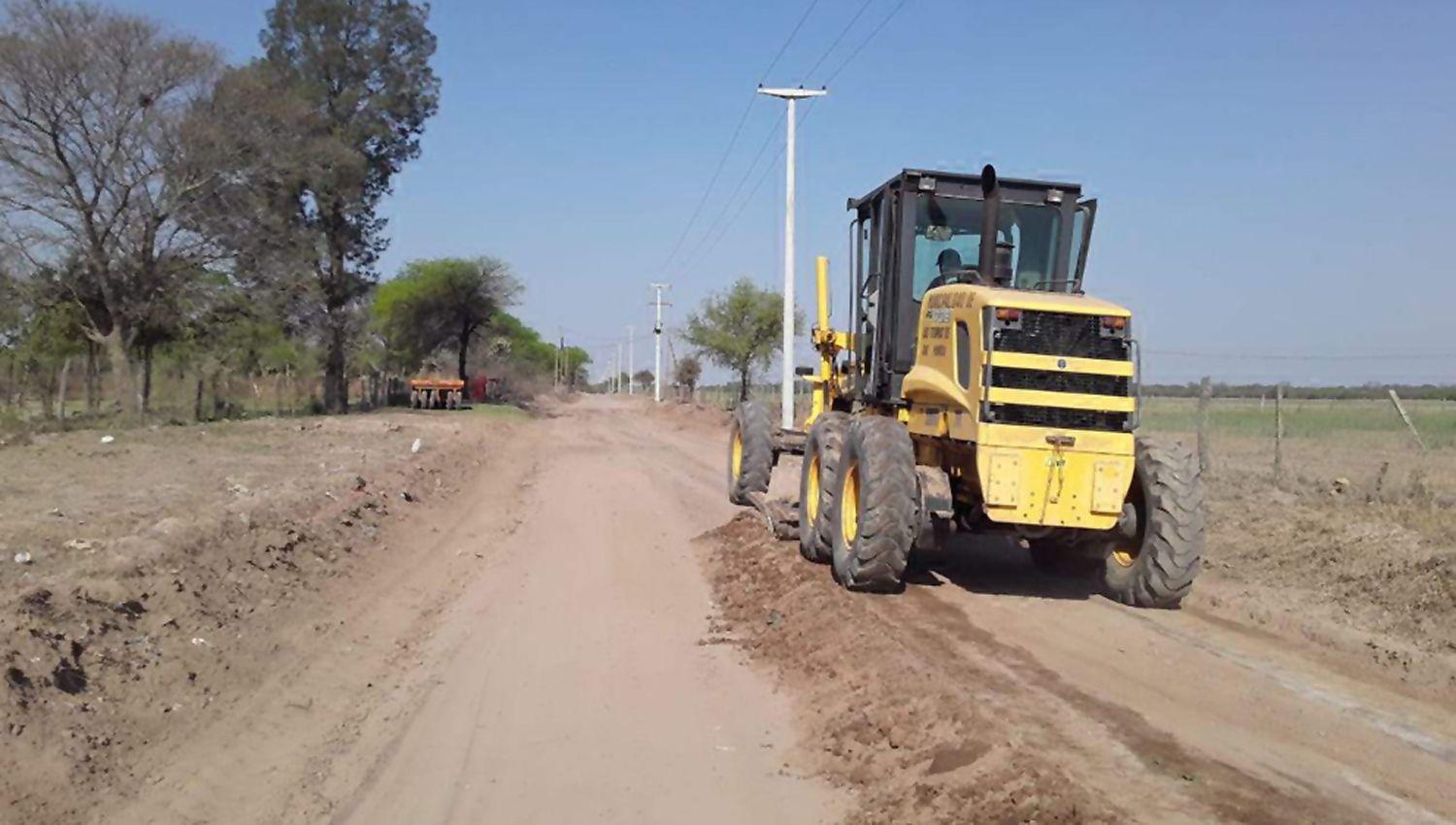 Ejecutaron trabajos de nivelacioacuten y perfilado en el camino a La Reserva