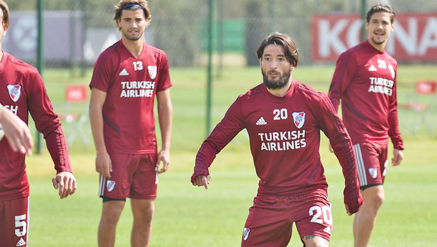 Casco volvió al trabajo luego de superar un cuadro de coronavirus y podría retornar al equipo en el partido ante San Pablo