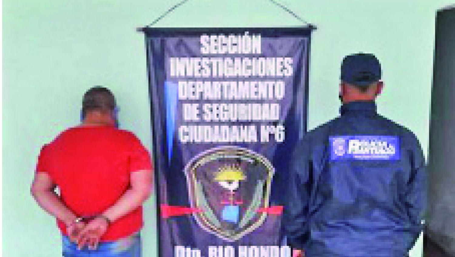Cayoacute acusado de golpear a su pareja y abusar de su hijo