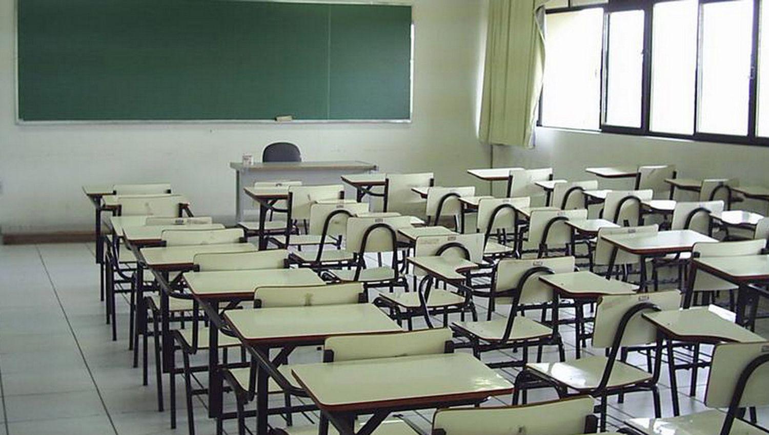 Los alumnos del uacuteltimo antildeo del secundario podraacuten terminar las clases en abril de 2021