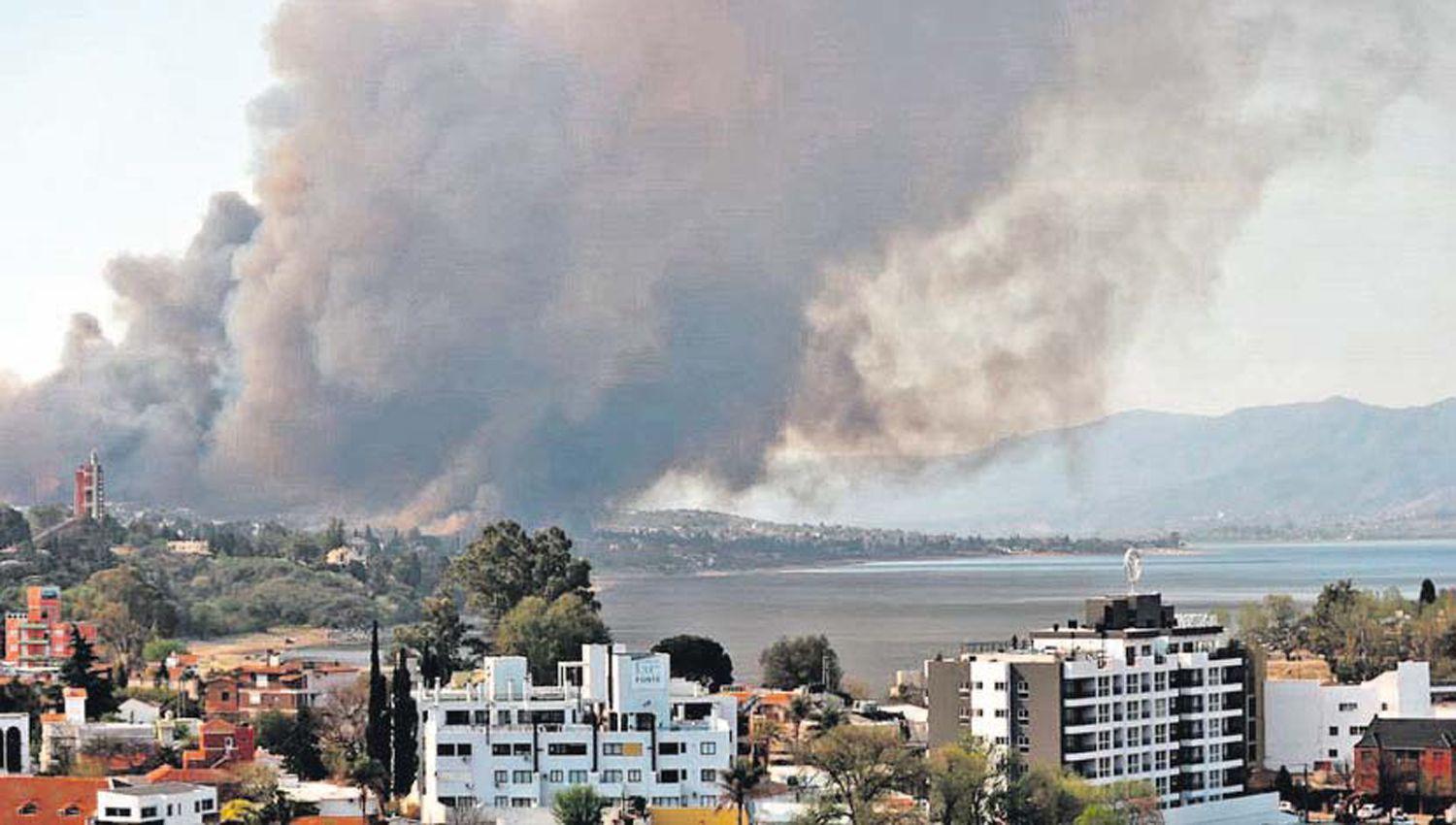Carlos Paz una de las ciudades maacutes afectadas por el fuego