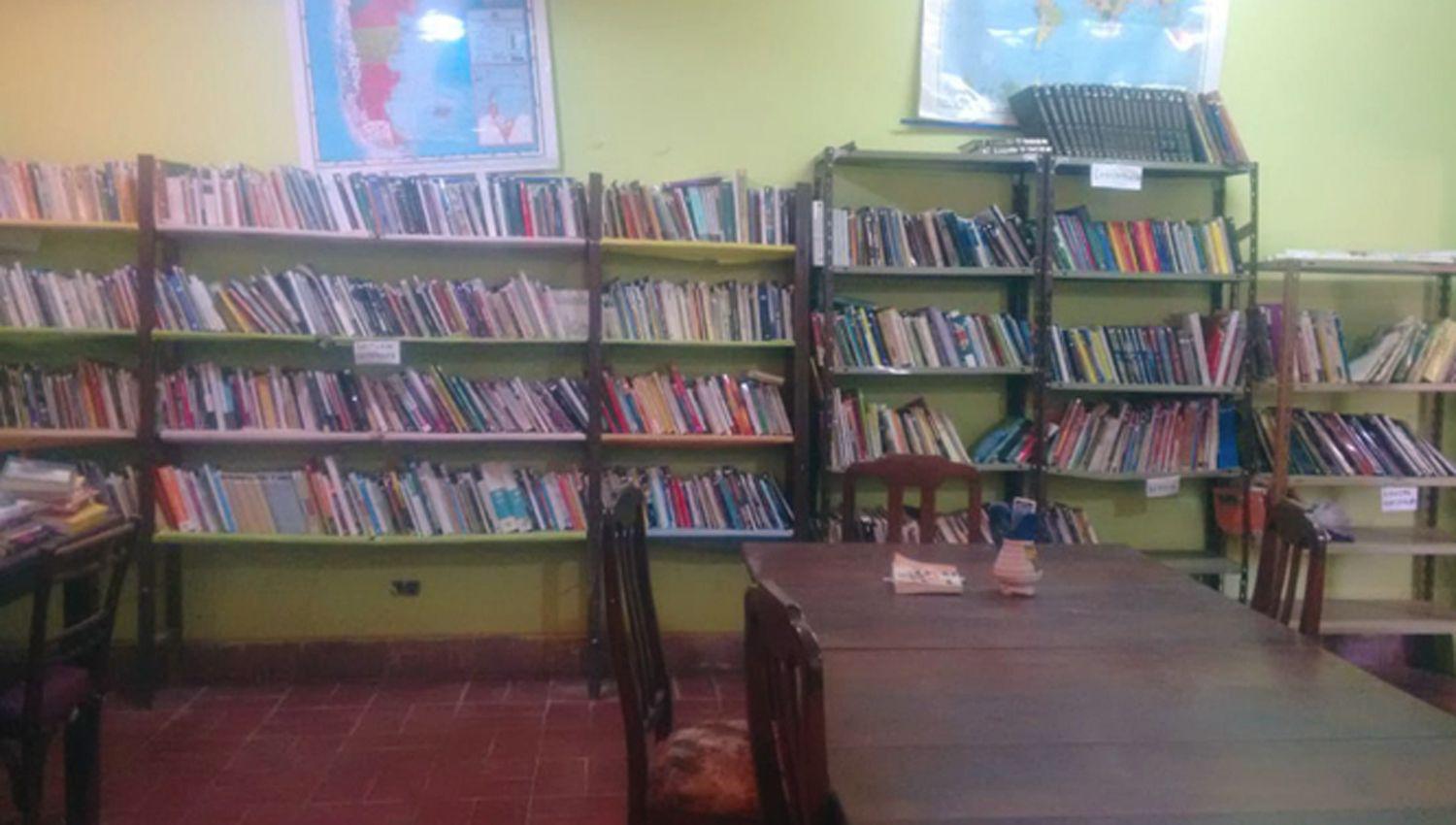 La biblioteca Mariano Moreno no atiende al p�blico debido a la pandemia de coronavirus

