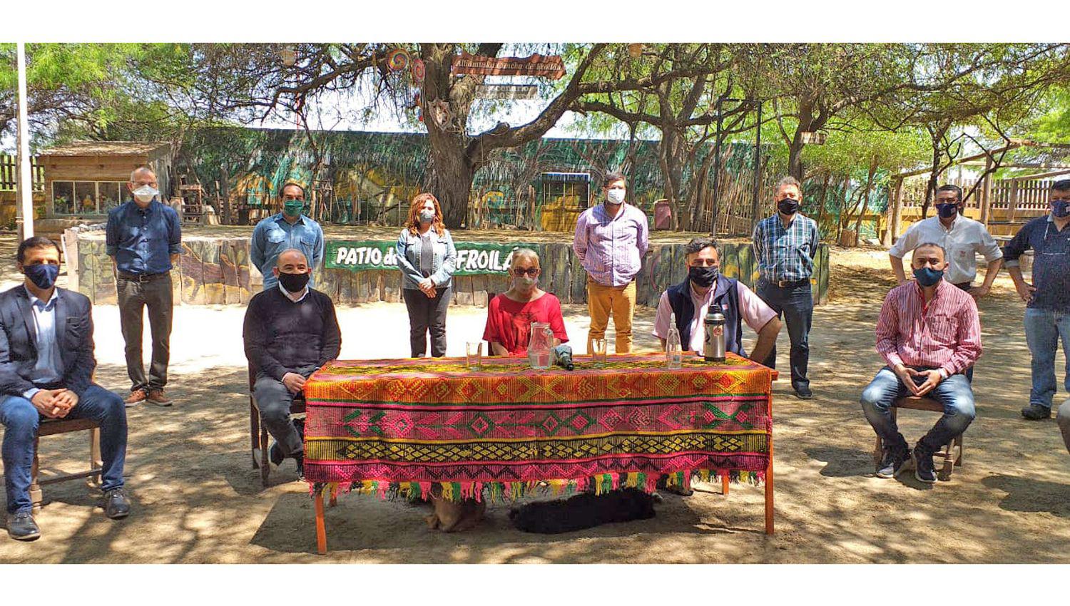 La presentación formal se realizó en el tradicional Patio del Indio Froil�n en ciudad Capital