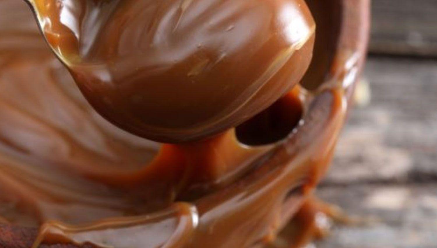 De waes rellenos a volcaacuten huacutemedo- 5 recetas golosas para el Diacutea del Dulce de Leche