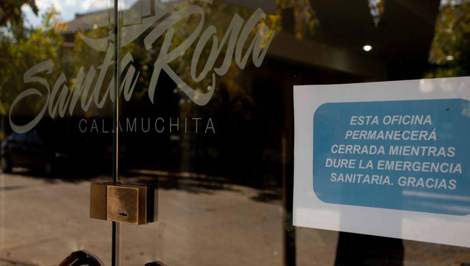 La nueva norma para el sector turiacutestico contempla una moratoria impositiva y la extensioacuten del ATP