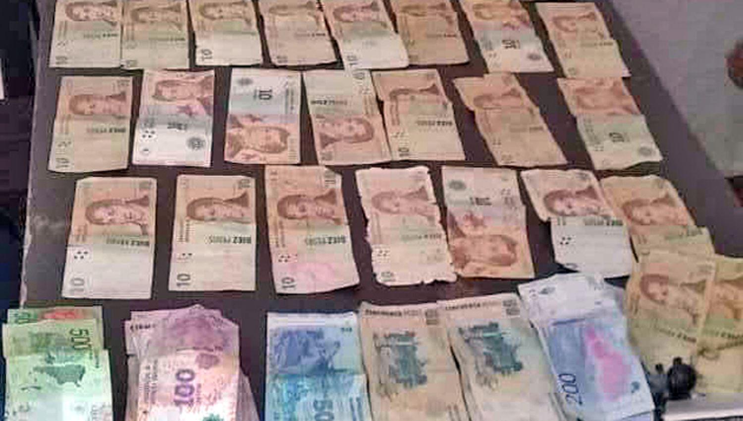 La policía tras dar con los maleantes secuestró el dinero