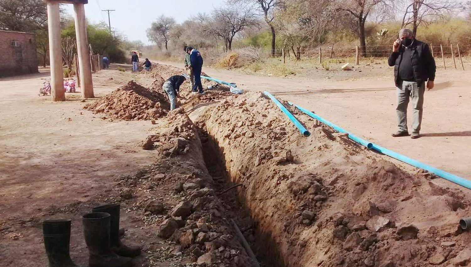 Pondraacuten en marcha 2 obras que garantizaraacuten agua a localidades