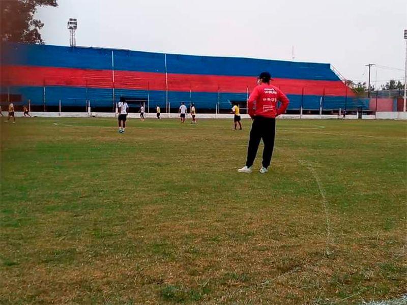 El Club Atleacutetico Guumlemes retomoacute los entrenamientos en el estadio ldquoArturo Jiya Mirandardquo