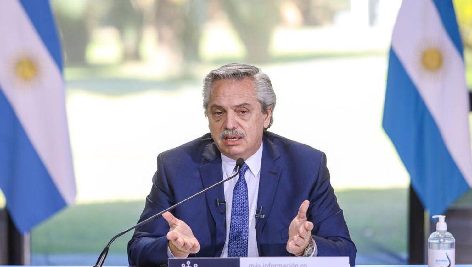 EN VIVO- Alberto Fernaacutendez anuncia la extensioacuten de la cuarentena