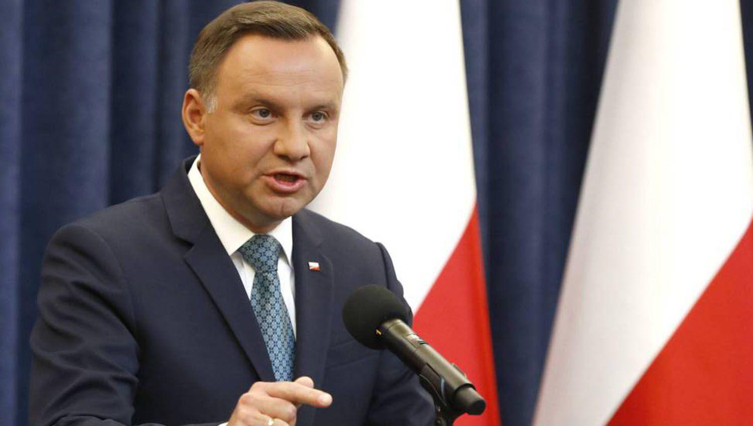 Polonia no logra controlar el rebrote y su presidente dio positivo de Coronavirus