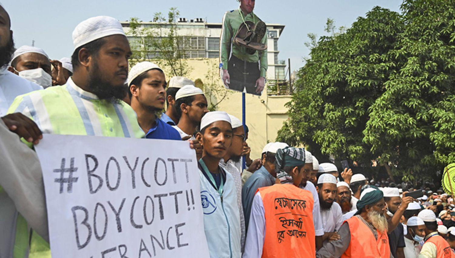 Gran protesta en Bangladesh contra Emmanuel Macron
