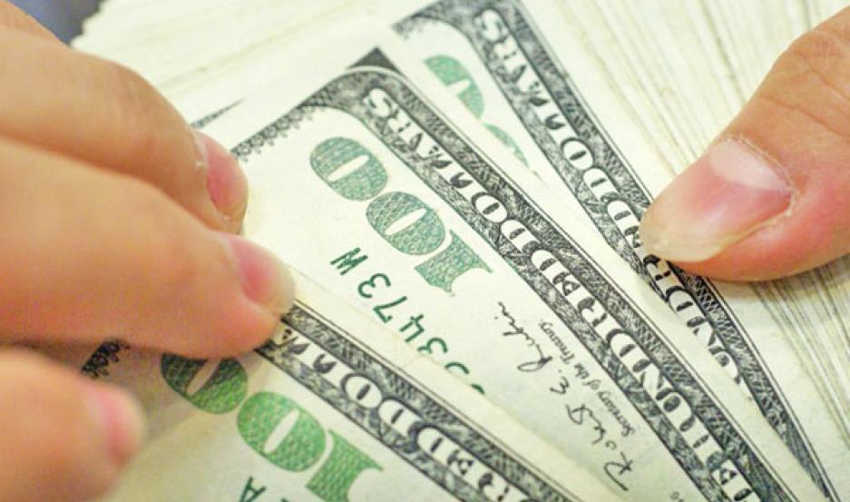 El doacutelar libre cae a 169 y acumula cinco bajas consecutivas