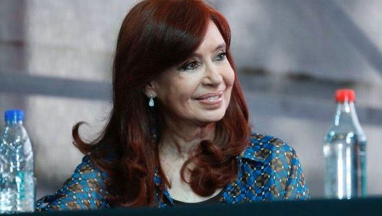 Rechazan reabrir la causa por supuesto enriquecimiento iliacutecito contra Cristina Kirchner