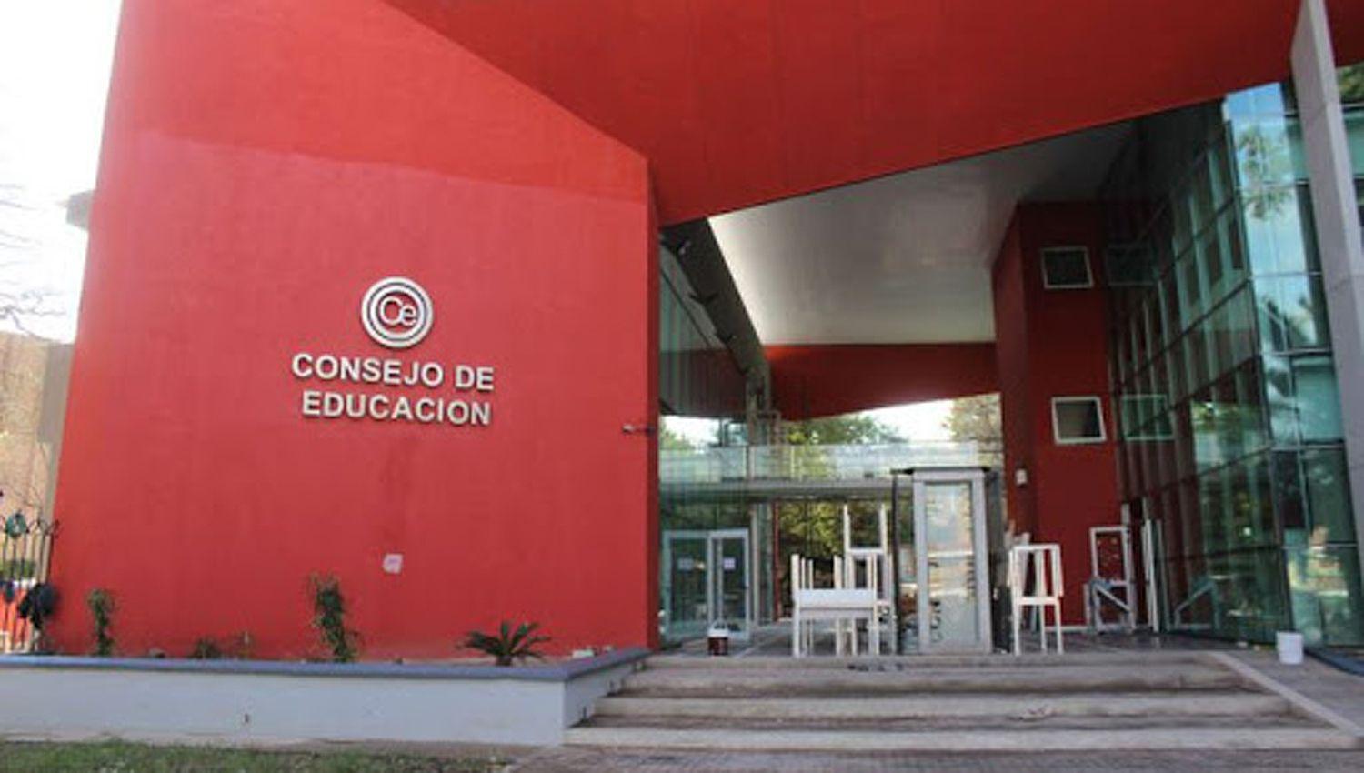 El Consejo de Educacioacuten informa que se implementa el sistema Consejo Virtual