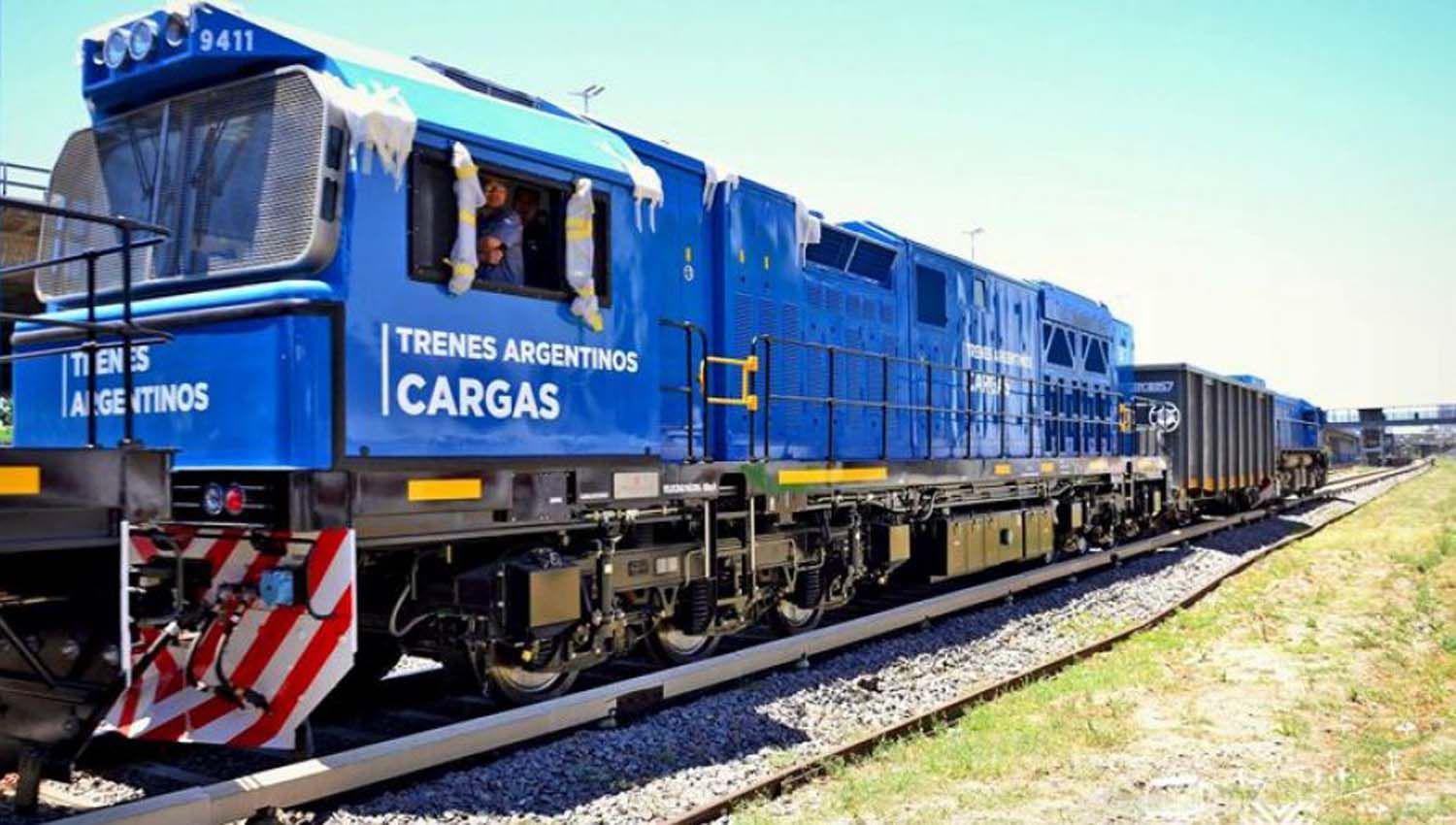 Meoni anuncioacute que se reiniciaraacuten las obras de la liacutenea Belgrano Cargas en el norte del paiacutes