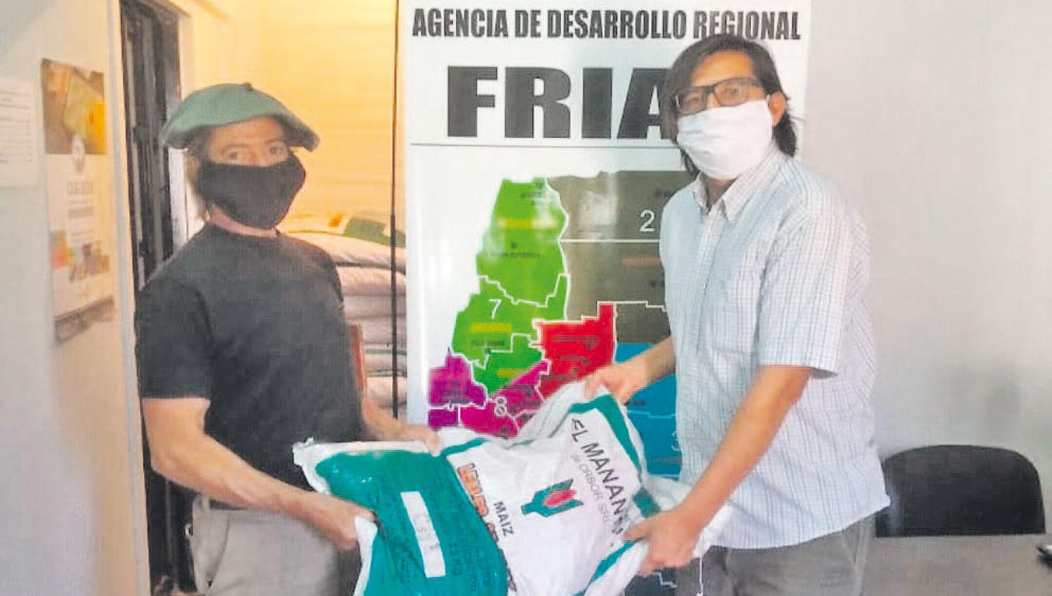 Entregaraacuten insumos para siembra a pequentildeos productores