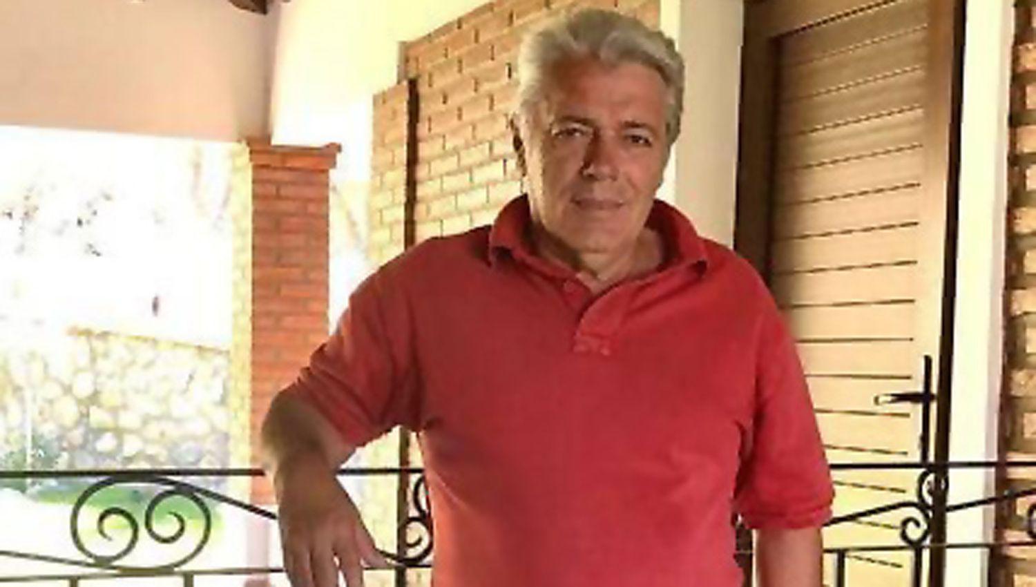 Clsicos de su repertorio y temas del cancionero del jazz cantar Silvestre