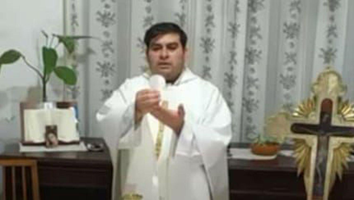 Antildeatuya enfrenta un brote hasta un cura del pueblo se contagioacute