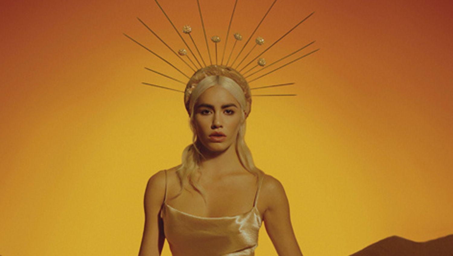 VIDEO  Lali Espoacutesito no descansa- nuevo disco y un dueto con Cazzu