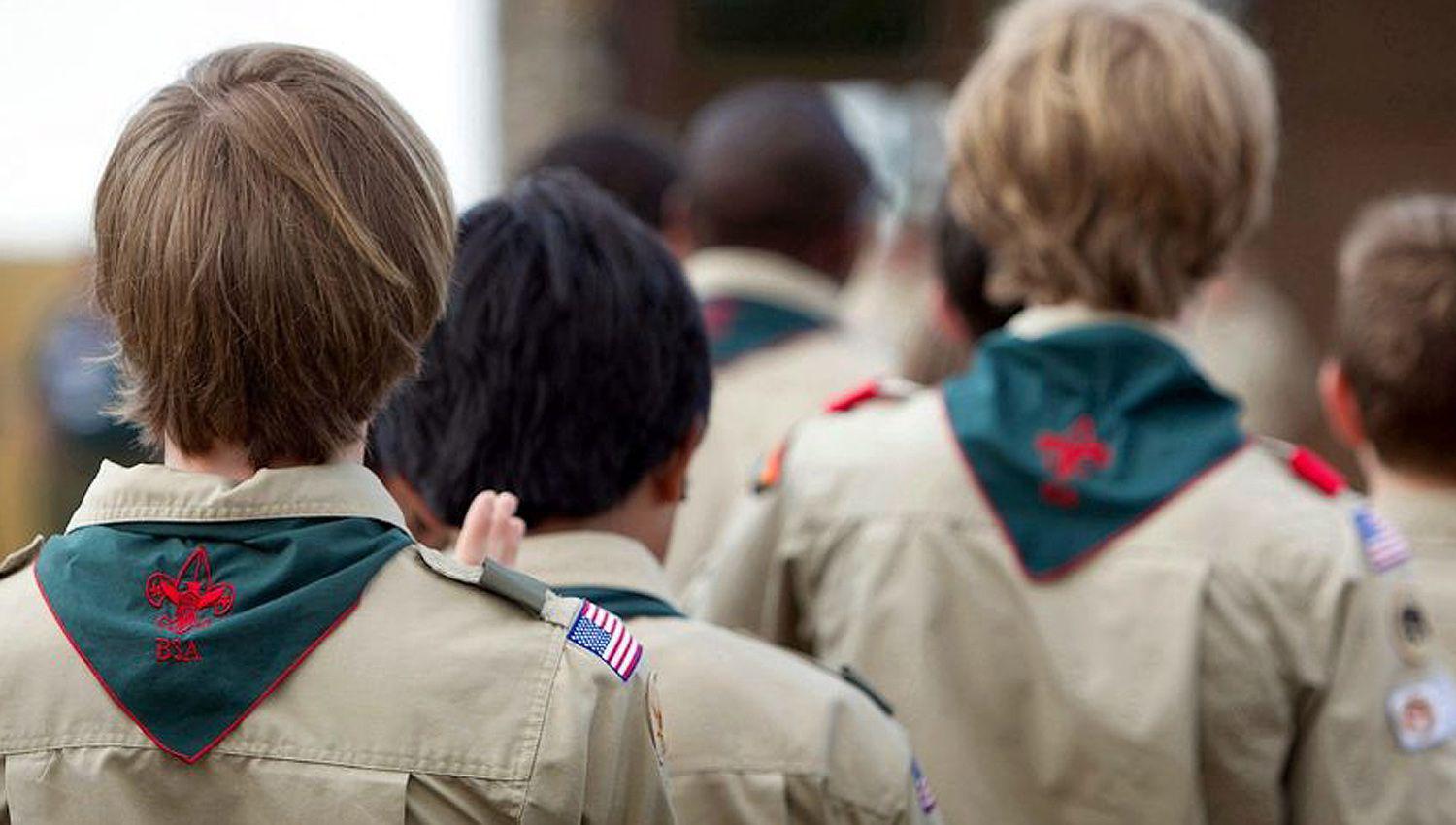 Reciben avalancha de denuncias por abusos sexuales en los Boy Scouts