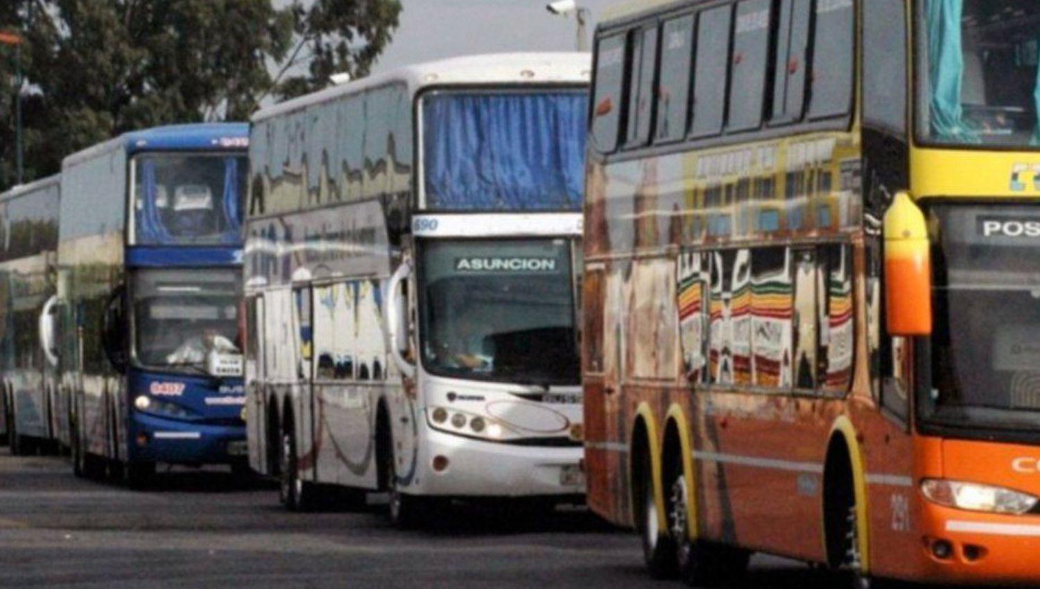 Devuelven 6000 millones por IVA a empresas de transporte de pasajeros