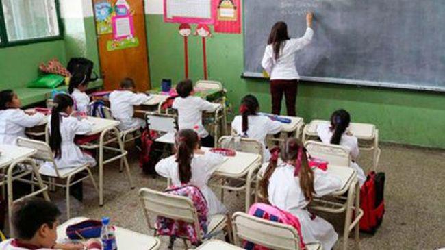 Llaman a docentes de Santiago del Estero a cubrir cargos