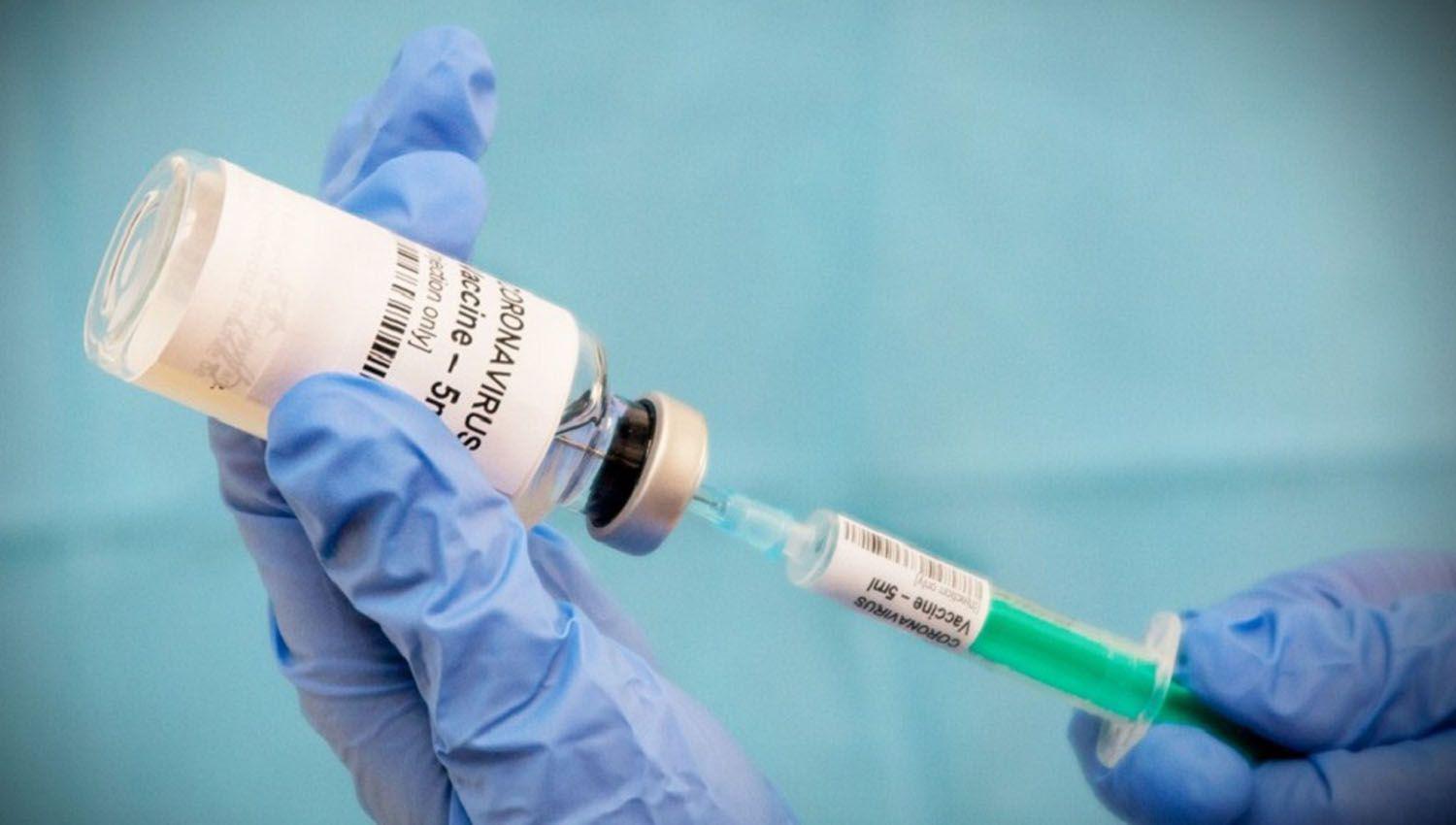 Estados Unidos iniciariacutea la vacunacioacuten contra el coronavirus en 20 diacuteas