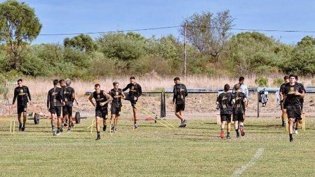 Mitre intensifica el trabajo para el debut ante Belgrano