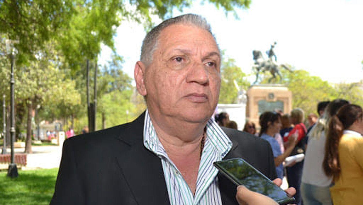 Profundo dolor en Santiago por la muerte del Dr Aldo Gaviacutecola director de Medicina Preventiva