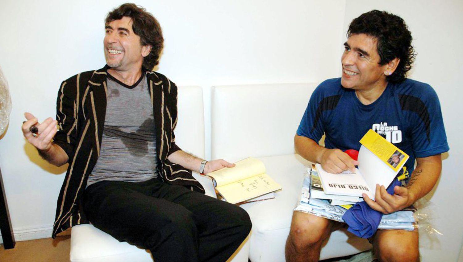 Joaquiacuten Sabina y su homenaje al 10- ldquoDescanse en paz Diego Armando Maradona muera la muerterdquo