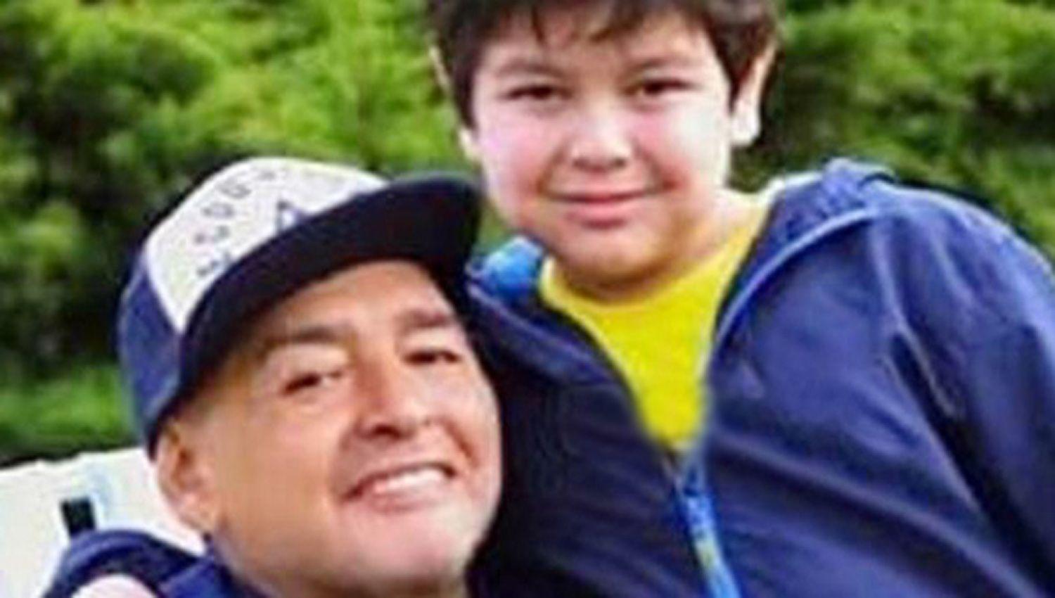 Diego y su hijo Dieguito habían vuelto a estar cerca Uno
de sus �ltimos encuentros fue para el cumple de 60 de Maradona