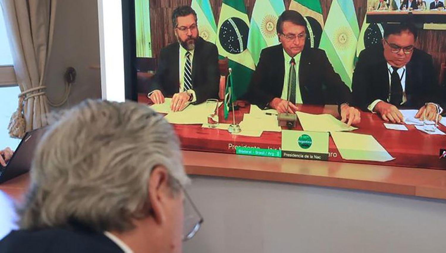 Primer encuentro bilateral- Alberto Fernaacutendez y Jair Bolsonaro descongelaron relaciones personales