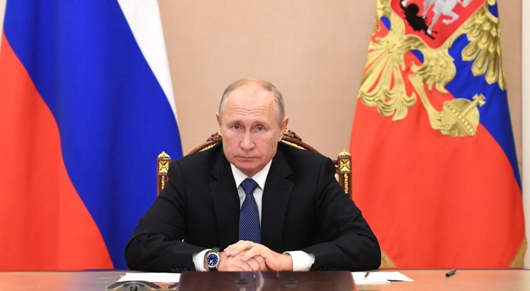 Vladimir Putin ordenoacute que se inicie una vacunacioacuten ldquoa gran escalardquo contra el coronavirus en Rusia