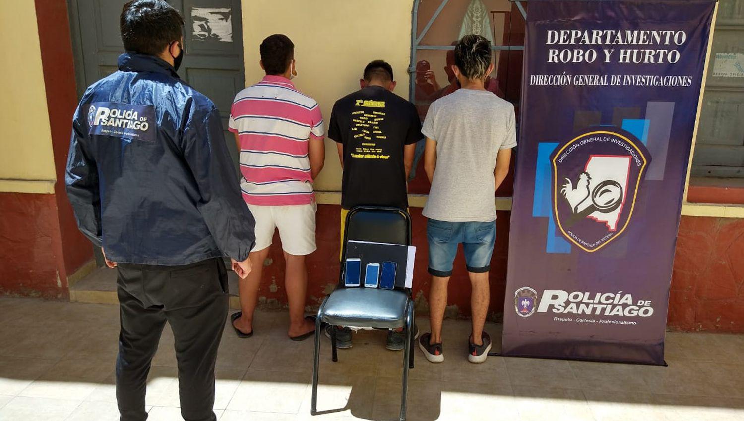 Detuvieron a peligrosos arrebatadores y recuperoacute tres celulares