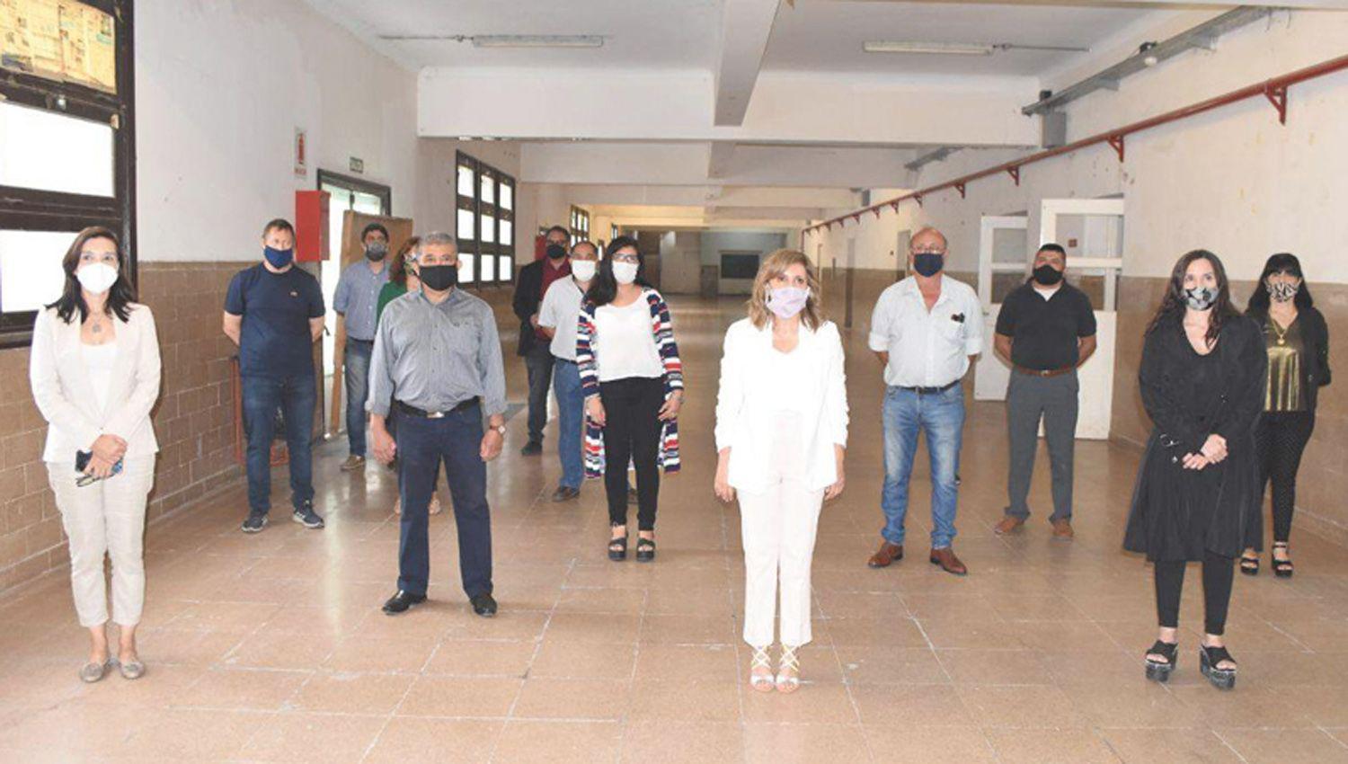 Dadas las condiciones sanitarias hubo una austera celebración ayer en el establecimiento escolar